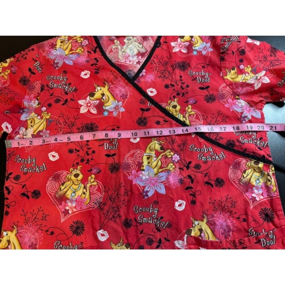 Womens Scooby Doo Vneck Nurse Medial Vet Scrub Back Tie Size Small 6960C - Picture 5 of 6